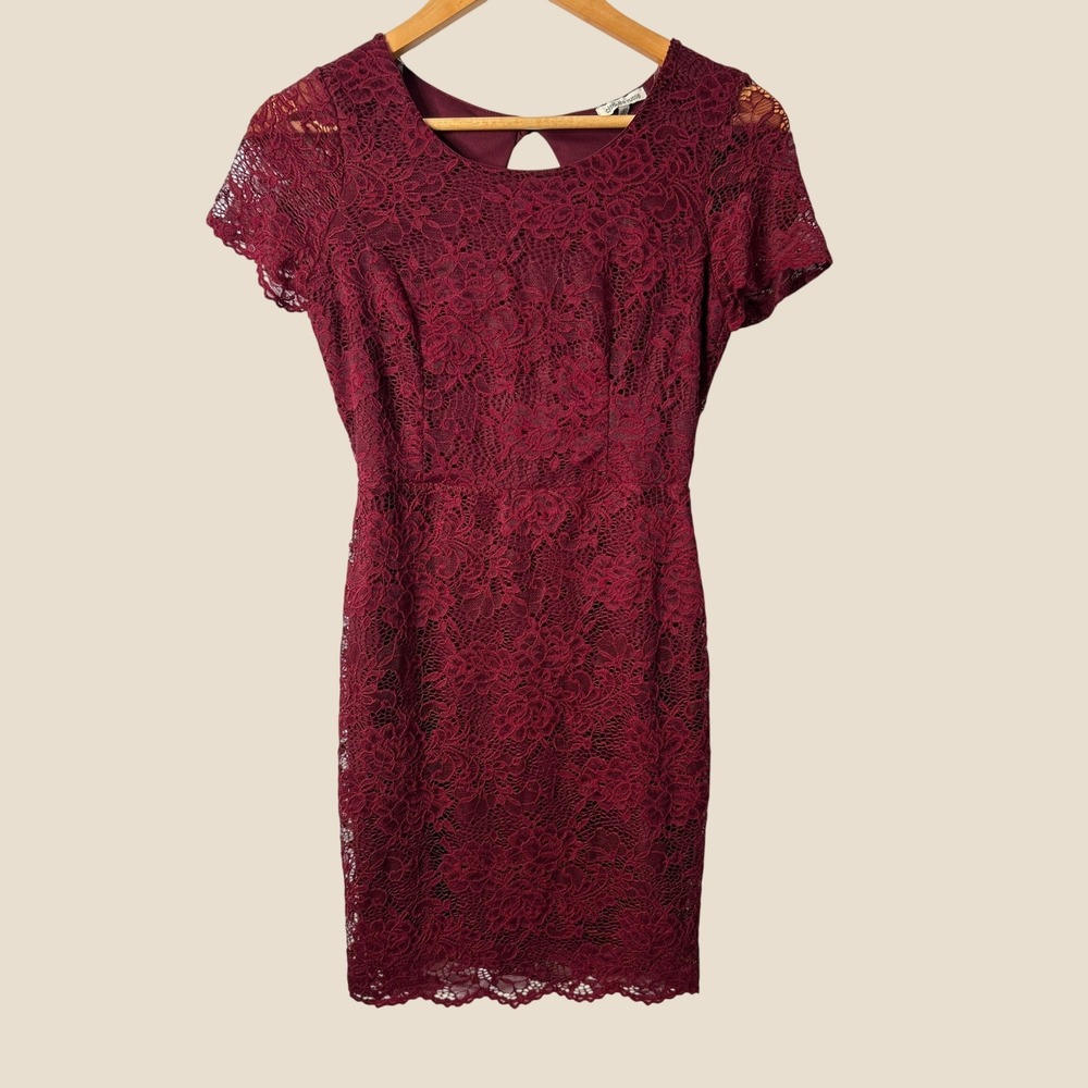 Charlotte Russe Scalloped Lace Dress S Burgundy Open Back Goth Witchy Homecoming